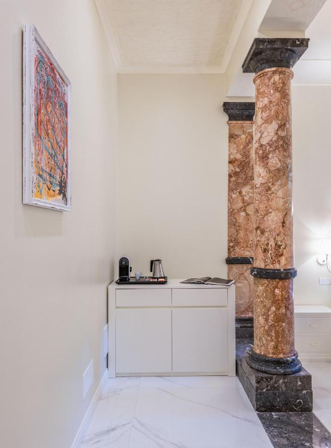 Villa Natalia - Adults Only เวโรนา ภายนอก รูปภาพ