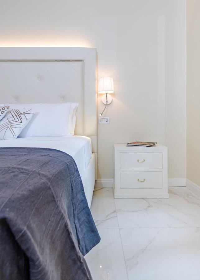 Villa Natalia - Adults Only เวโรนา ภายนอก รูปภาพ