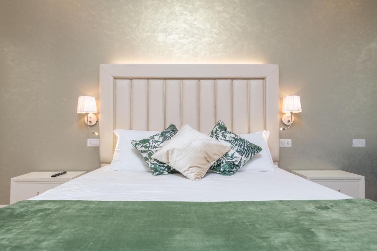 Villa Natalia - Adults Only เวโรนา ภายนอก รูปภาพ