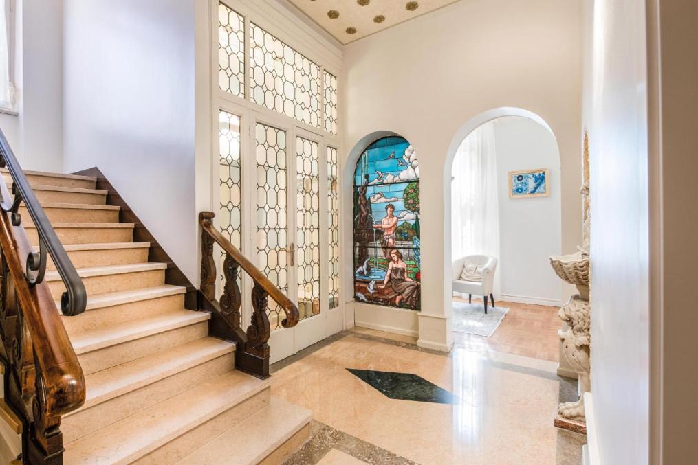 Villa Natalia - Adults Only เวโรนา ภายนอก รูปภาพ